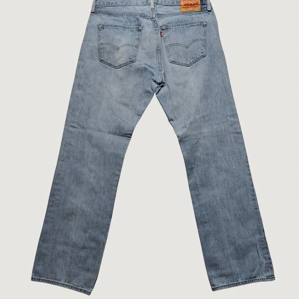 Levi's 501 Original Fit Jeans Mens 36x32 Light Wash Blue Excellent Button Fly